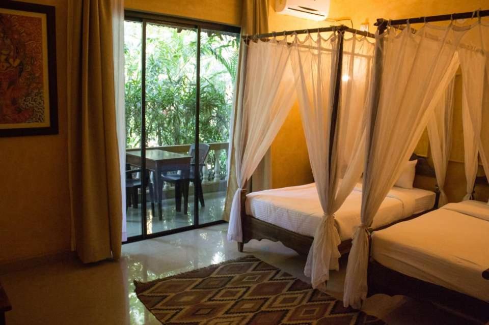 Devarya Wellness Beach Resort Morjim Eksteriør bilde