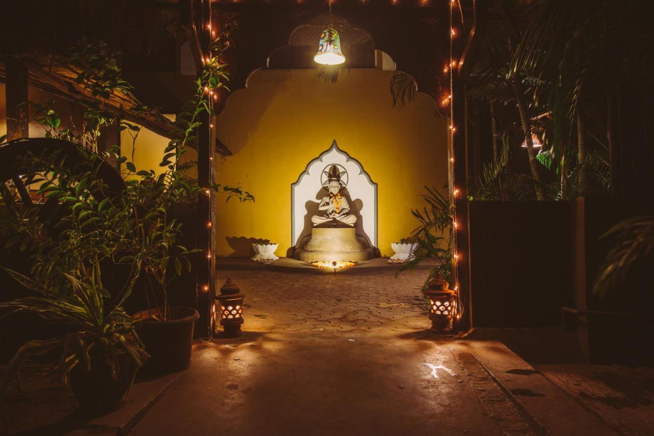 Devarya Wellness Beach Resort Morjim Eksteriør bilde