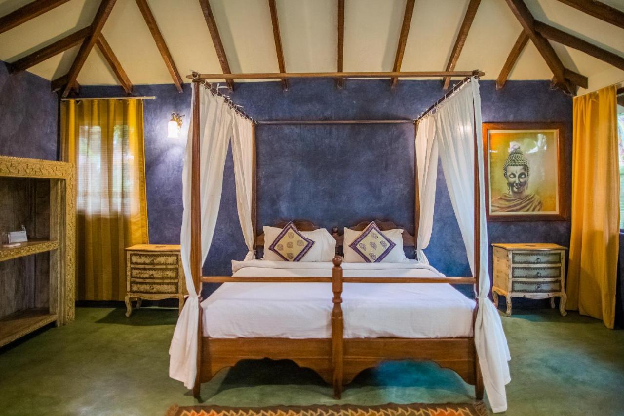 Devarya Wellness Beach Resort Morjim Eksteriør bilde